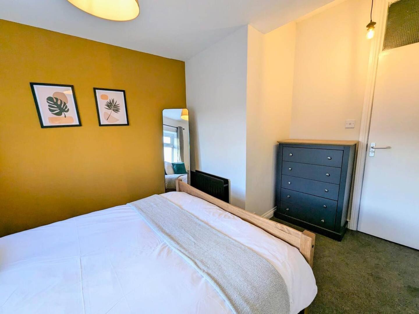 Spacious And Homey 4 Bedroom House Bishop Auckland Esterno foto